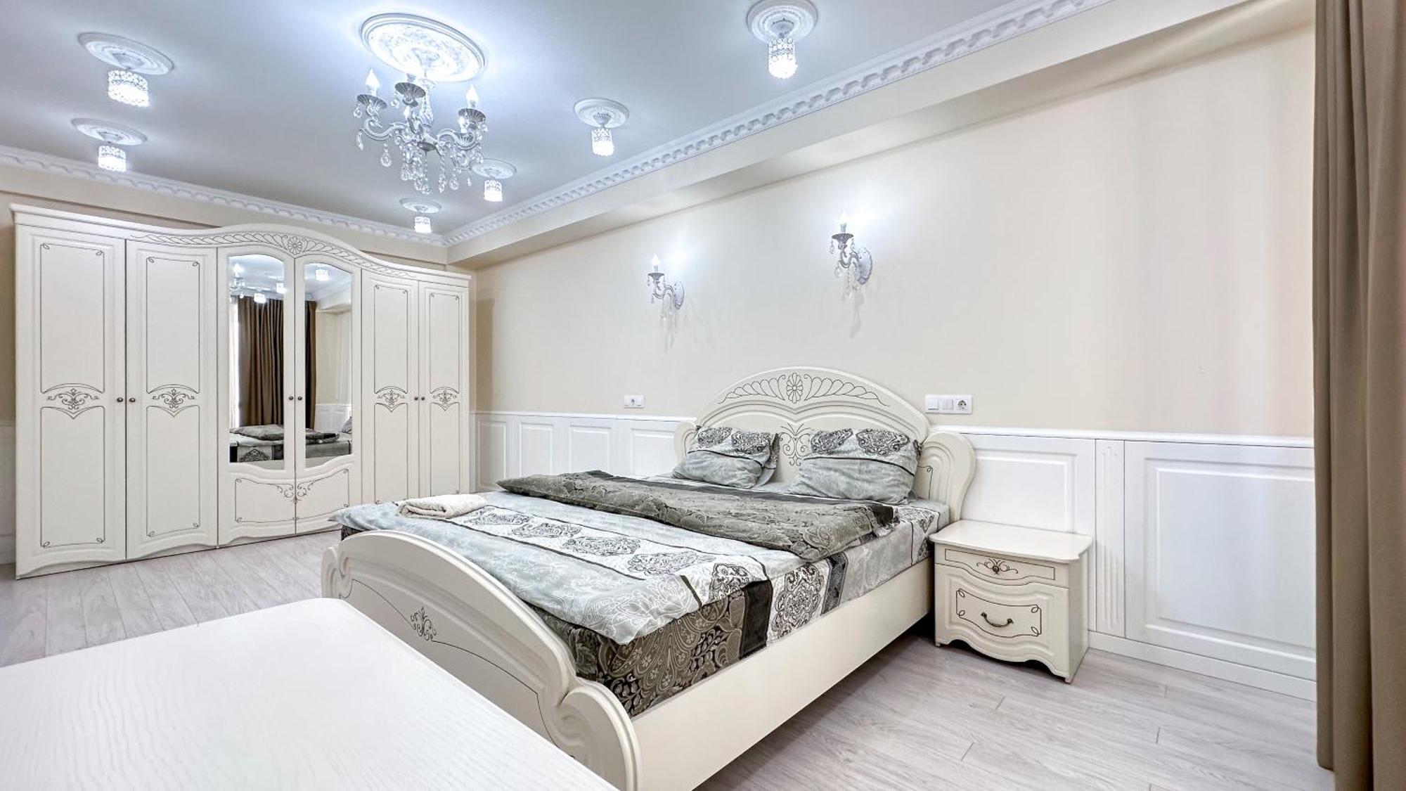 Business Class Apartments In The City Center Kisinyov Kültér fotó