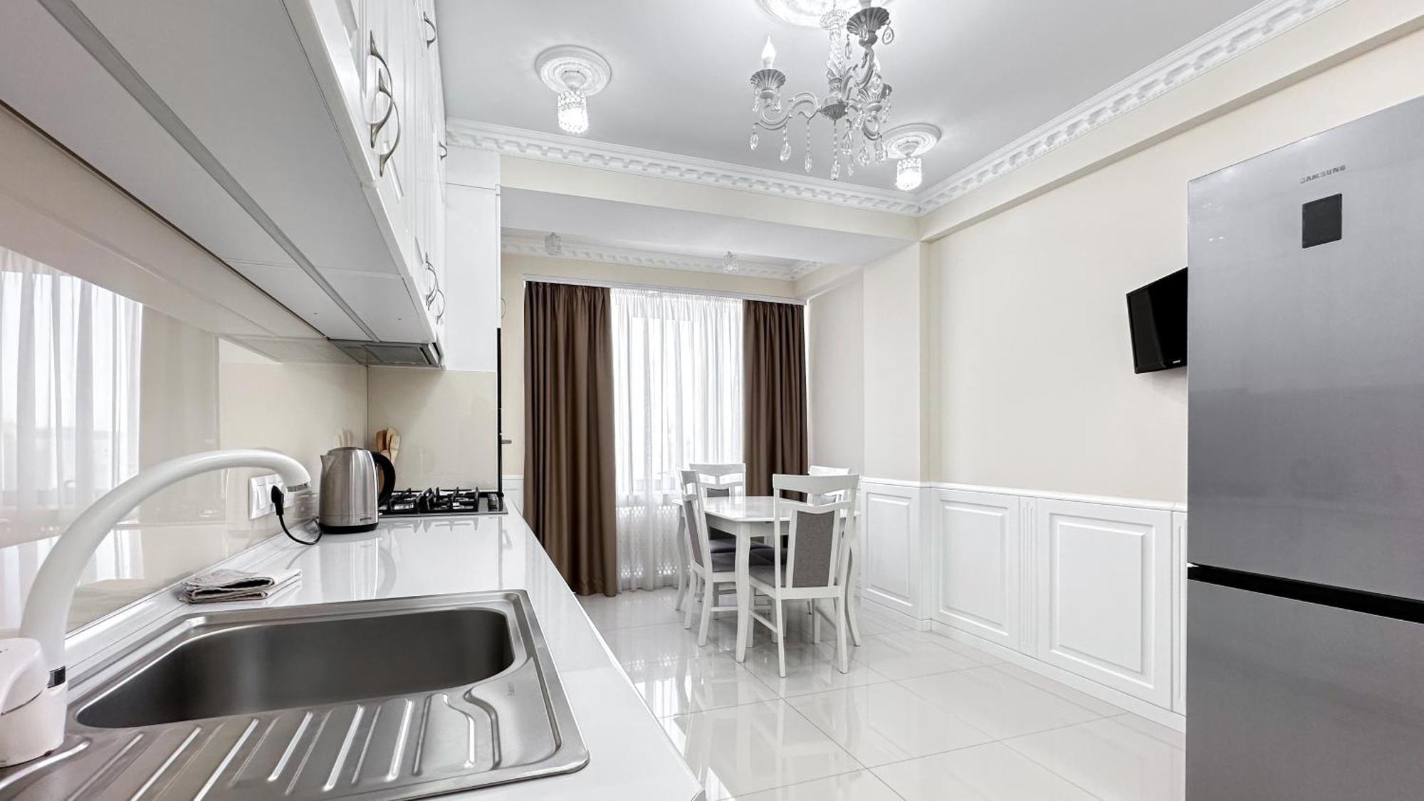 Business Class Apartments In The City Center Kisinyov Kültér fotó